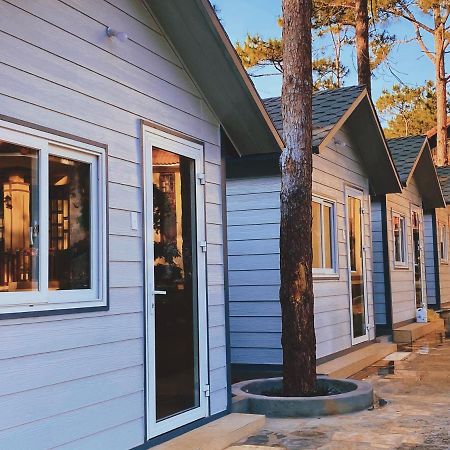 Henisi Homestay Mang Den Kon Von Kla Exteriér fotografie